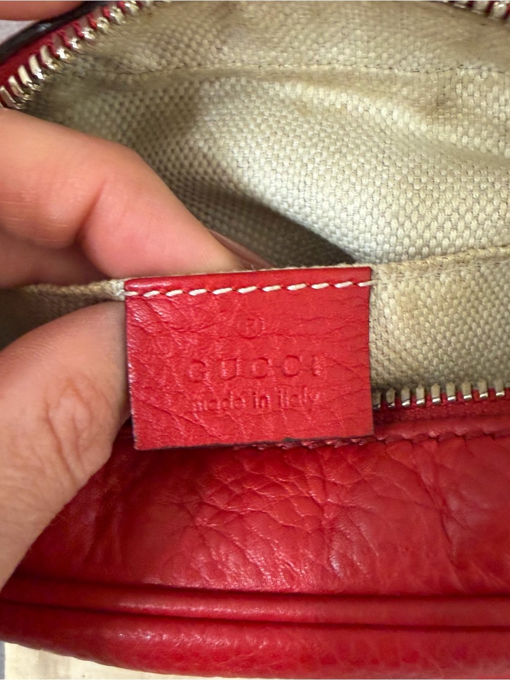 Gucci Soho Disco Red Leather Crossbody Bag GG Logo Tassel Camera Bag Authentic - Picture 8 of 13